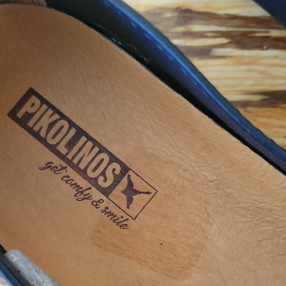 PIKOLINOS Black Leather Flats - Picture 2 of 12
